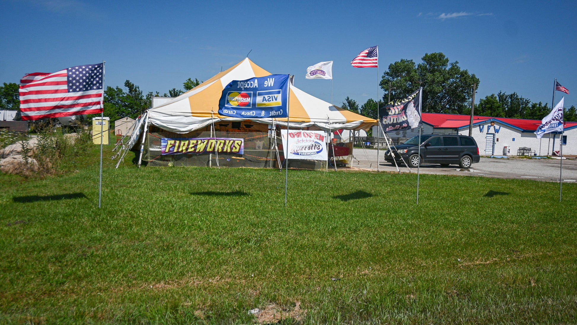 Ottawa Garrett's Fireworks VFW location