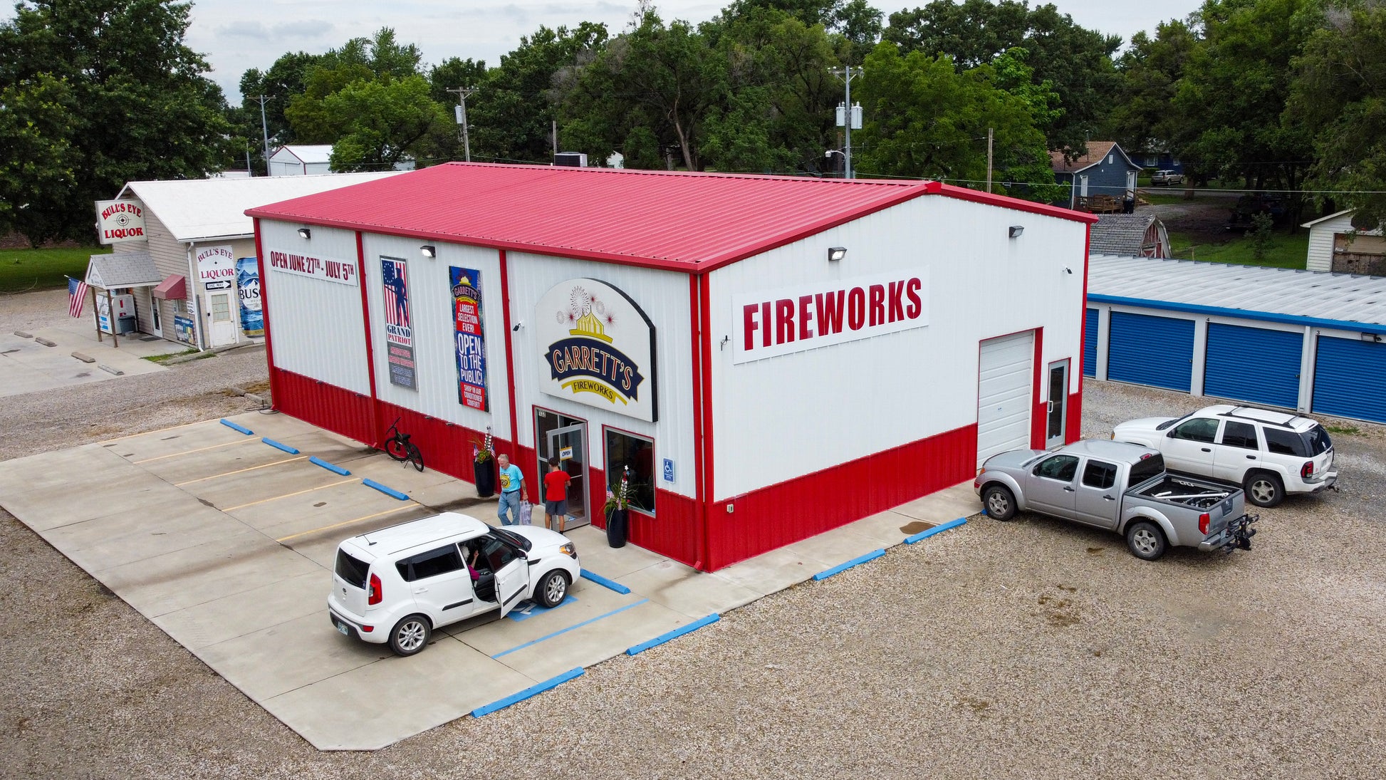 Osage City Garrett's Fireworks store